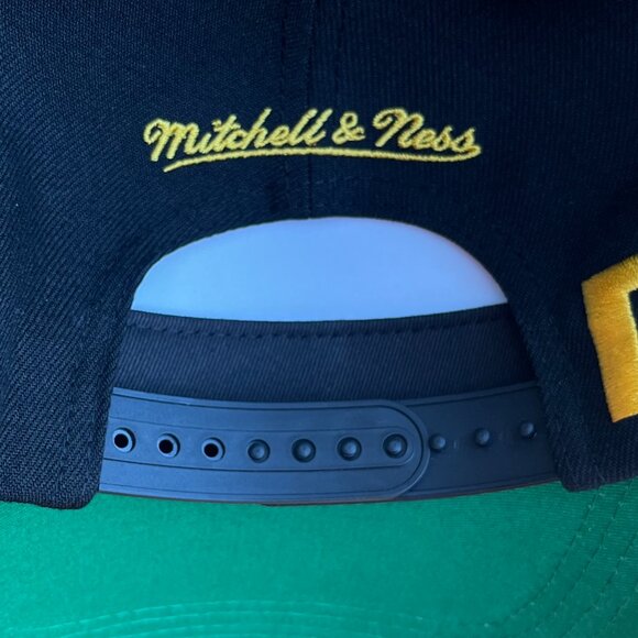 MITCHELL & NESS PITTSBURGH PIRATES TOPPS COLLAB PRO PINCH SNAPBACK HAT Black NEW - Picture 5 of 7